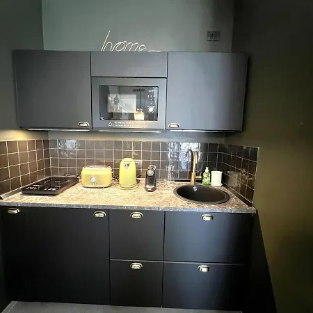 Heliconia Appartement Bari